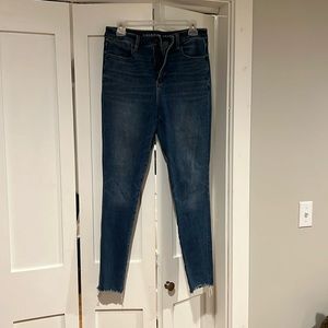 Size 10, American Eagle, High rise, dream jean skinny jeggings.